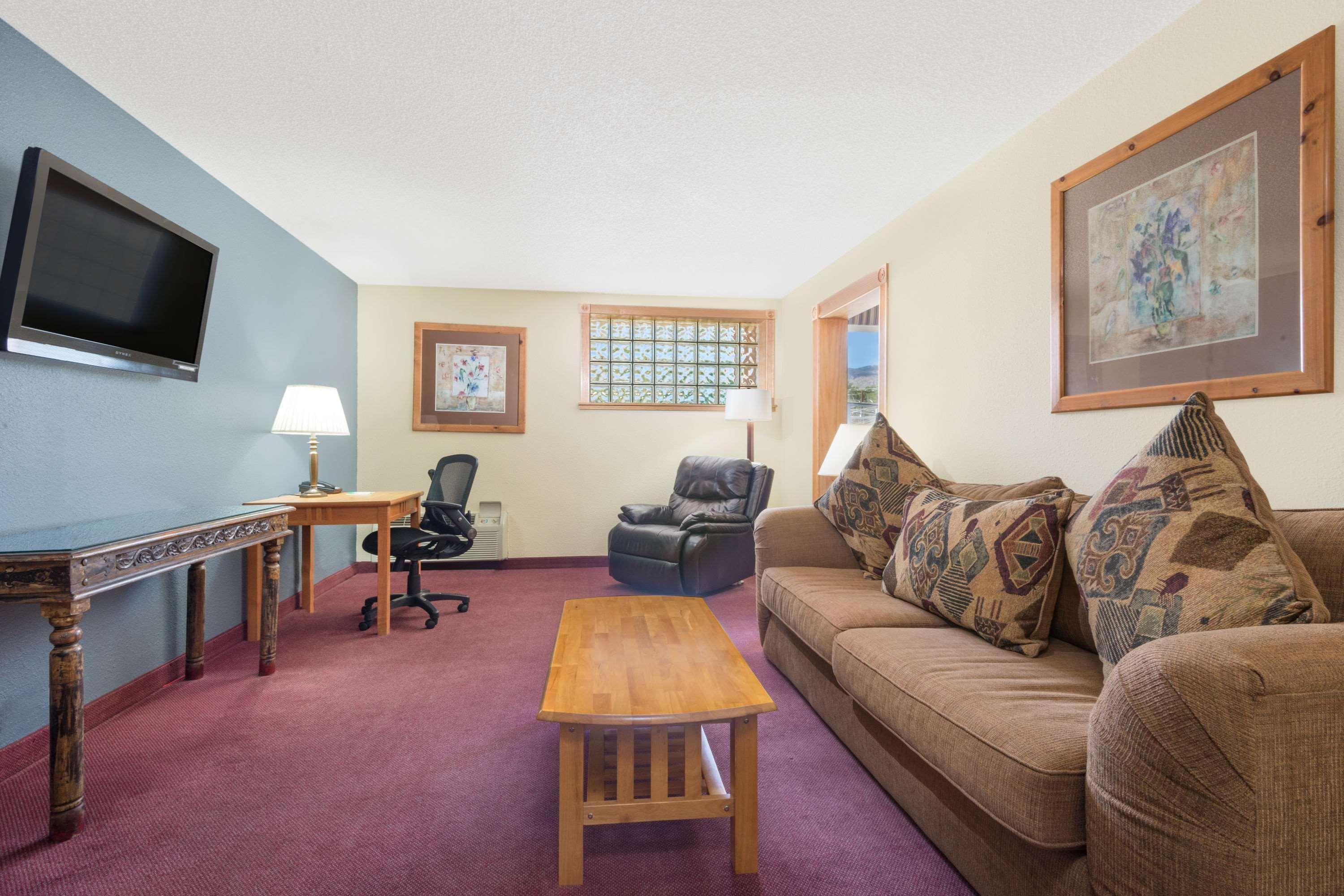 The Federal Downtown Carson City, Ascend Collection 3*